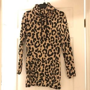 Lily & Lottie Leopard Cowl